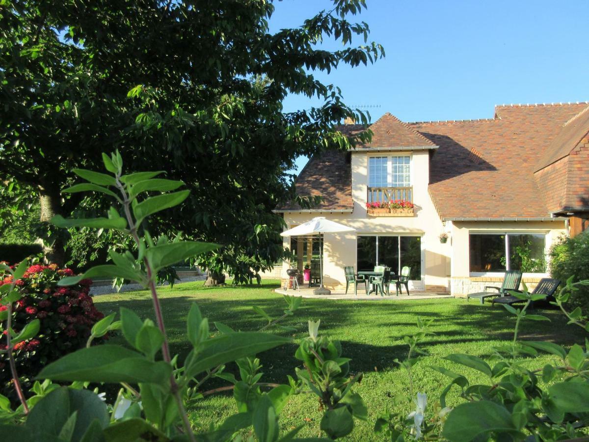Gite De La Balle De Golf Jumièges Kültér fotó