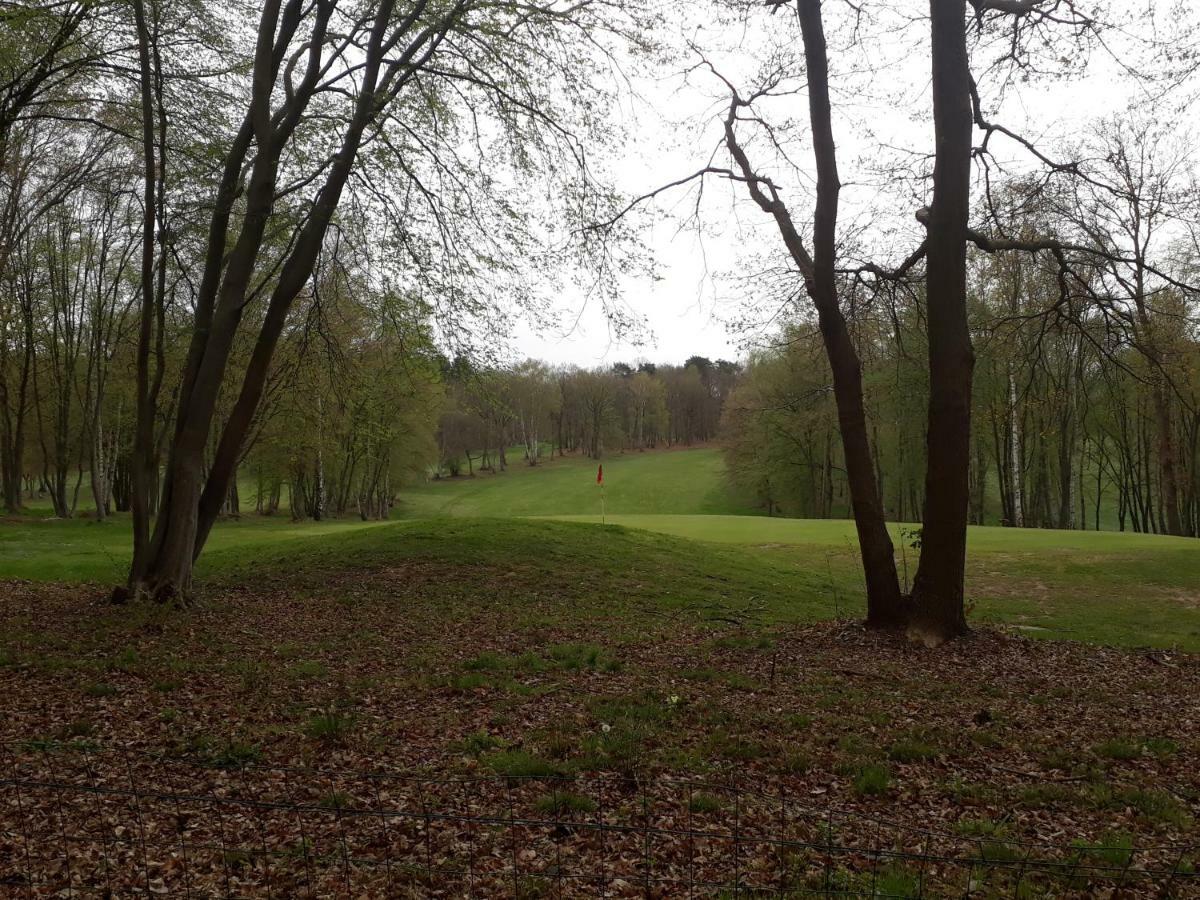 Gite De La Balle De Golf Jumièges Kültér fotó